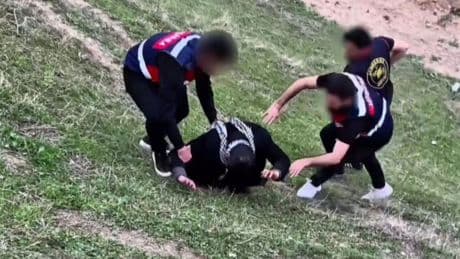 223 yıl hapisle aranıyordu! Çobanlık yaparak saklanan firari yakalandı