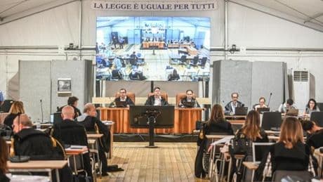 Crollo del Morandi, il pm: “I controlli esterni disposti da Aspi sul ponte erano solo apparenza”
