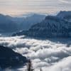 Flink wachten bij bekende tunnels in Alpenlanden, zondag meer chaos verwacht door noodweer