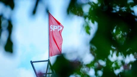 Neue Regierung : SPD-Mitglieder stimmen Koalitionsvertrag zu – Wahl von Merz zum Kanzler gilt als sicher