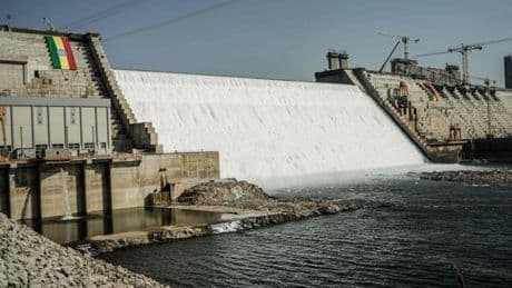 L’achèvement du barrage de la Renaissance pourrait “pousser le bassin du Nil au bord du gouffre”