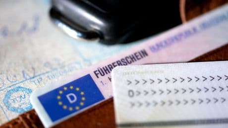 Kokain auf Personalausweis: Autofahrer in Erklärungsnöten