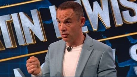 Martin Lewis urges mobile phone customers send three-letter text to slash bills