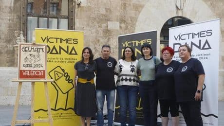 Víctimas de la dana: "Mientras hago la declaración de mi marido y mi hija muertos, Mazón sigue de presidente"