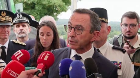 "Chacun doit pouvoir assumer sa différence politique": Bruno Retailleau se défend après ses propos sur le macronisme