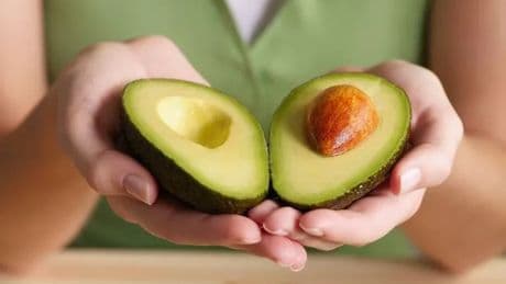 Chef's simple trick to stop sliced avocado going brown and slimy in fridge