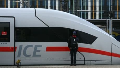 Un trafic aérien divisé par deux en 5 ans: en Allemagne, le train enterre l'avion mais aussi la voiture pour les trajets intérieurs