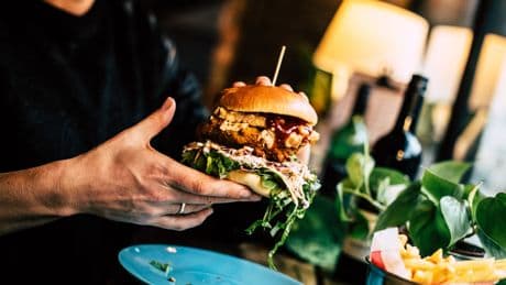 Vegane Burgerkette ist insolvent – deutsche Filialen bereits geschlossen