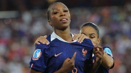 EN DIRECT | France-Allemagne : Sjoeke Nüsken a répondu à Grace Geyoro, les Allemandes réduites à dix, suivez le quart de finale de l’Euro 2025