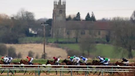 Newsboy's Nap and other racing tips for 3 UK meetings on Sunday