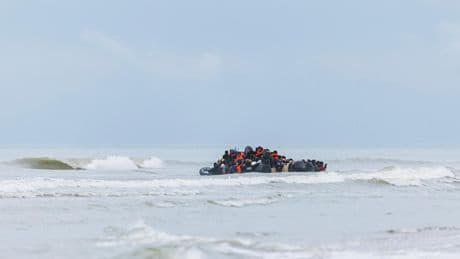 Migrants : neuf passeurs condamnés après un naufrage mortel dans la Manche