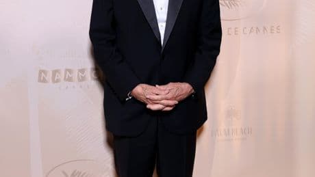 Robert De Niro makes rare comment about transgender daughter Airyn