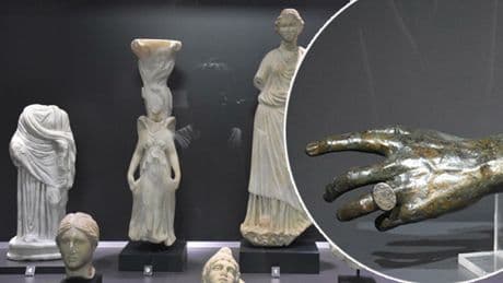 İzmir'de 45 yıl sonra ilk kez görüldü! 'Başı olmadığı için kime ait olduğunu bilinmiyor'