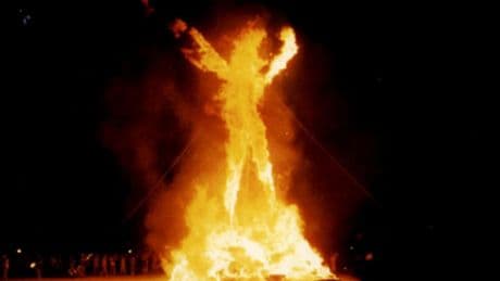Une enquête pour homicide ouverte après la découverte d'un mort "dans une mare de sang" au festival Burning Man