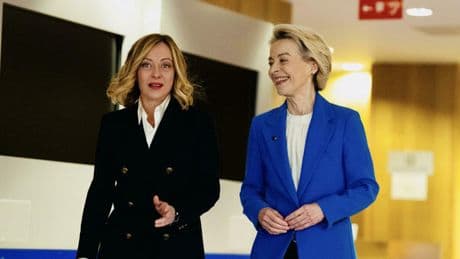 Dazi, Meloni sente i leader Ue: ipotesi 10%. La bozza: fuori dalla tassazione alcol e aerei