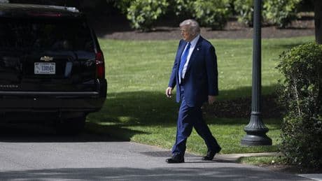 Trump'ın Orta Doğu ziyareti tartışmalı başladı! Başkanlık uçağına alınmadılar