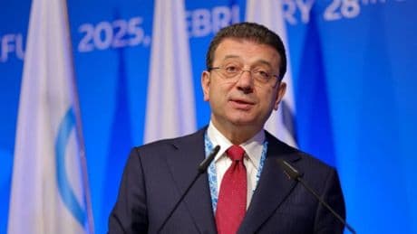 İmamoğlu'ndan 'İzmir' tepkisi: Bu ülke her sabah yeni bir hukuksuzlukla mı uyanmak zorunda?