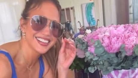 Nach Istanbuler Chanel-Fauxpas - Jennifer Lopez kann wieder lachen