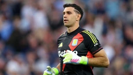 Premier League's 8 bizarre loan transfers as Man Utd fail with Emi Martinez offer