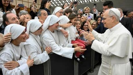 Papa Leone XIV volta pagina: «Basta incomprensioni nella Curia ci sia unità»
