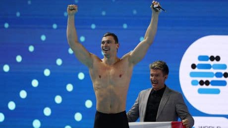 Mondiaux de natation : en vidéo, la fabuleuse course de Maxime Grousset, encore en or