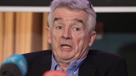 Ryanair boss considers increasing staff bonus to tackle excess baggage ‘scourge’
