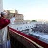 „Gott liebt euch alle“: Leo XIV. dankt Franziskus in seiner ersten Ansprache als Papst
