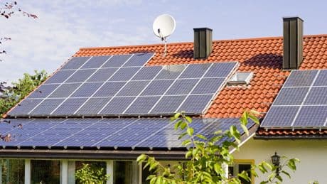 Solar-Experte ist sich sicher: In ein paar Jahren wird keiner mehr einspeisen