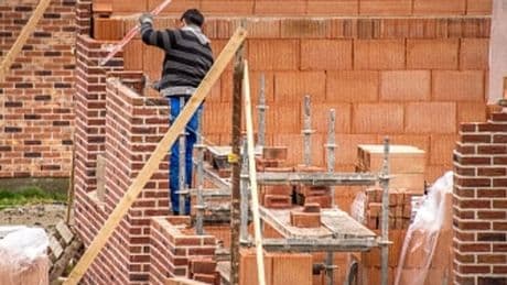 Travaux sur votre terrain: les policiers ne peuvent pas réaliser une visite de contrôle sans autorisation, même si vous n'avez pas de permis