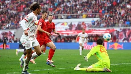 El Leipzig frustra el alirón del Bayern en el 94 y alarga la maldición de Harry Kane