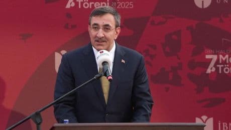 Cumhurbaşkanı Yardımcısı Yılmaz: Çocuklarımıza, gençlerimize fırsat eşitliğini sağlama gayreti içindeyiz