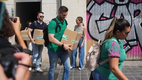 La Guardia Civil rastrea el dinero de las mordidas para Santos Cerdán