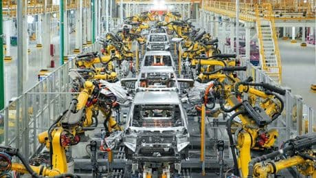 Cina, la sfida all?ultima auto elettrica: Byd e Great Wall Motor litigano sui prezzi