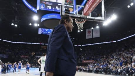 Ataman la vuelve a liar... y esta vez, ante sus exaficionados