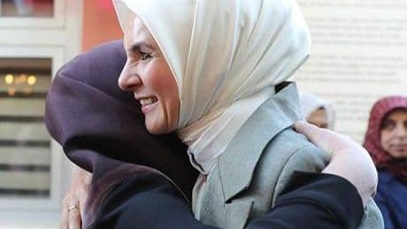 Bakan Göktaş, şehit yakınları ve gazilerle bir araya geldi