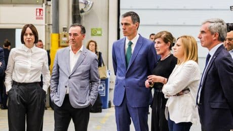 Una visita medida al milímetro para no pisar la calle: Sánchez volvió a Valencia... pero a espacios controlados