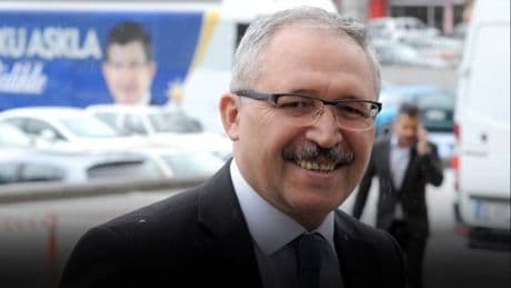 Saray'a yakın isimden sürpriz yazı