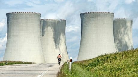 Schlammschlacht um tschechische Atomausbaupläne