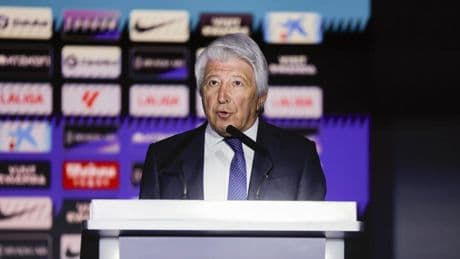 Enrique Cerezo: "Almada es un enorme refuerzo, nos va a hacer disfrutar mucho"
