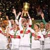 Finale in Berlin: Lange Party-Nacht: VfB mit Cup-Triumph gegen Arminia-Helden