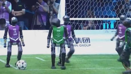 A Pechino la prima sfida calcistica tra robot umanoidi