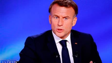 Immigration, fin de vie, écrans... Sur quels sujet Emmanuel Macron envisage des référendums?