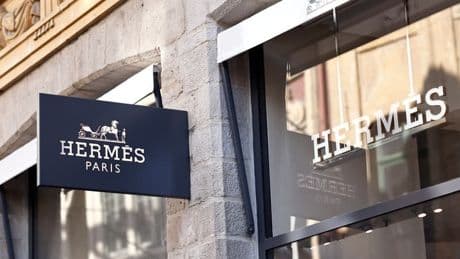 L'héritier d'Hermès dont l'ancien gestionnaire de fortune est mort veut faire la lumière sur la disparition de ses actions