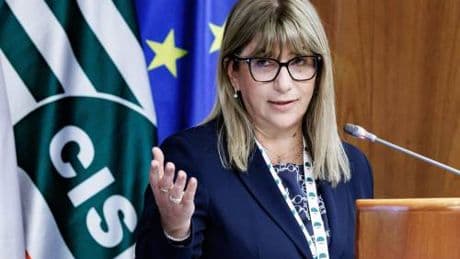 Bomba-sciopero trasporti, l'esecutivo gioca la carta della distensione. Ma Landini non ci sente