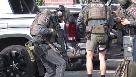 Mit Spielzeugpistole - Schüler löst Amok-Alarm aus – 10.000 Euro Strafe!