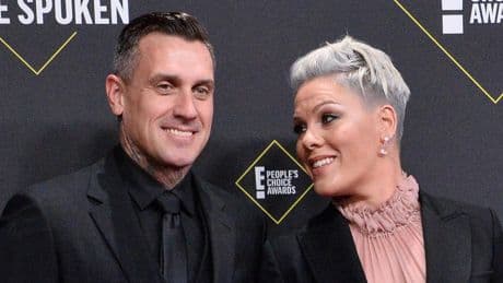 Carey Hart: Pinks Mann erleidet Darmdurchbruch – und postet Bilder aus der Klinik