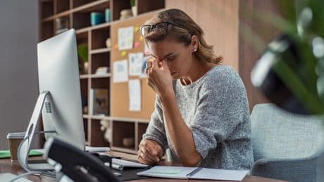 Fatiga de decisión: en qué consiste este síndrome habitual en mujeres que provoca ansiedad, cansancio y frustración
