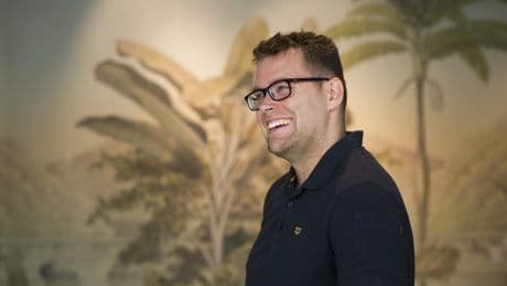 Sander (33) belandde tijdens droomvakantie naar Cuba met knokkelkoorts in ziekenhuis: ’Ik ben heel dicht bij de dood geweest’