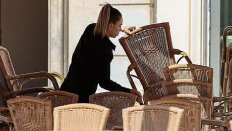 Leve aumento del paro en la Comunidad Valenciana, que registra más contratos