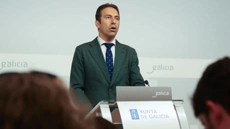 Dimite el consejero del Mar de la Xunta de Galicia, Alfonso Villares, investigado por agresión sexual